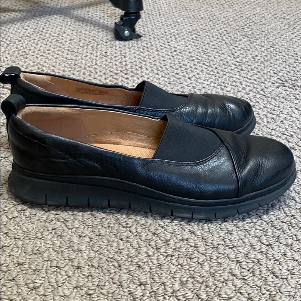 Vionic Black Leather Comfortable Basic Shoes - image 2